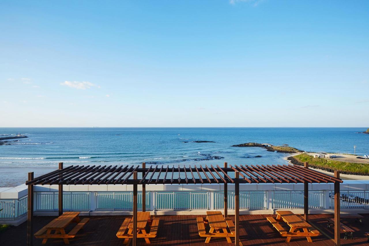 Saint Beach Hotel Jeju Exteriör bild