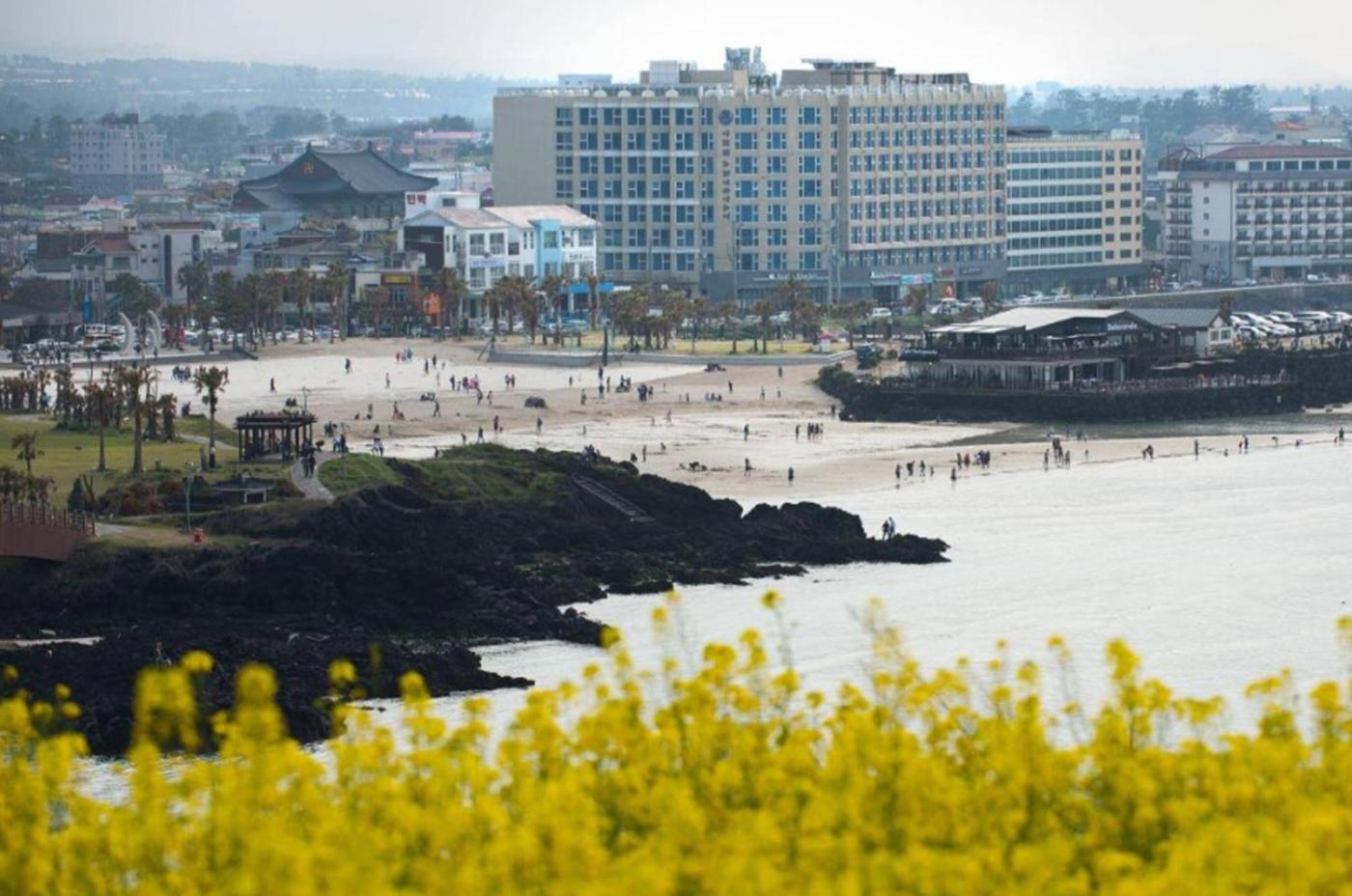 Saint Beach Hotel Jeju Exteriör bild