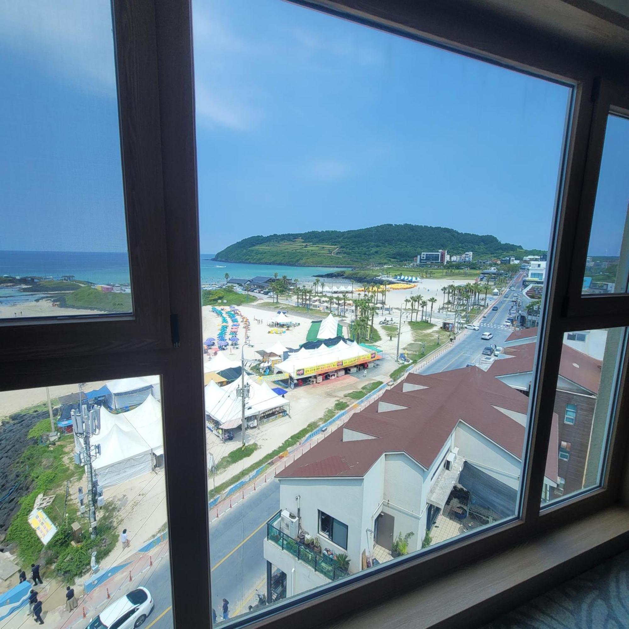 Saint Beach Hotel Jeju Exteriör bild