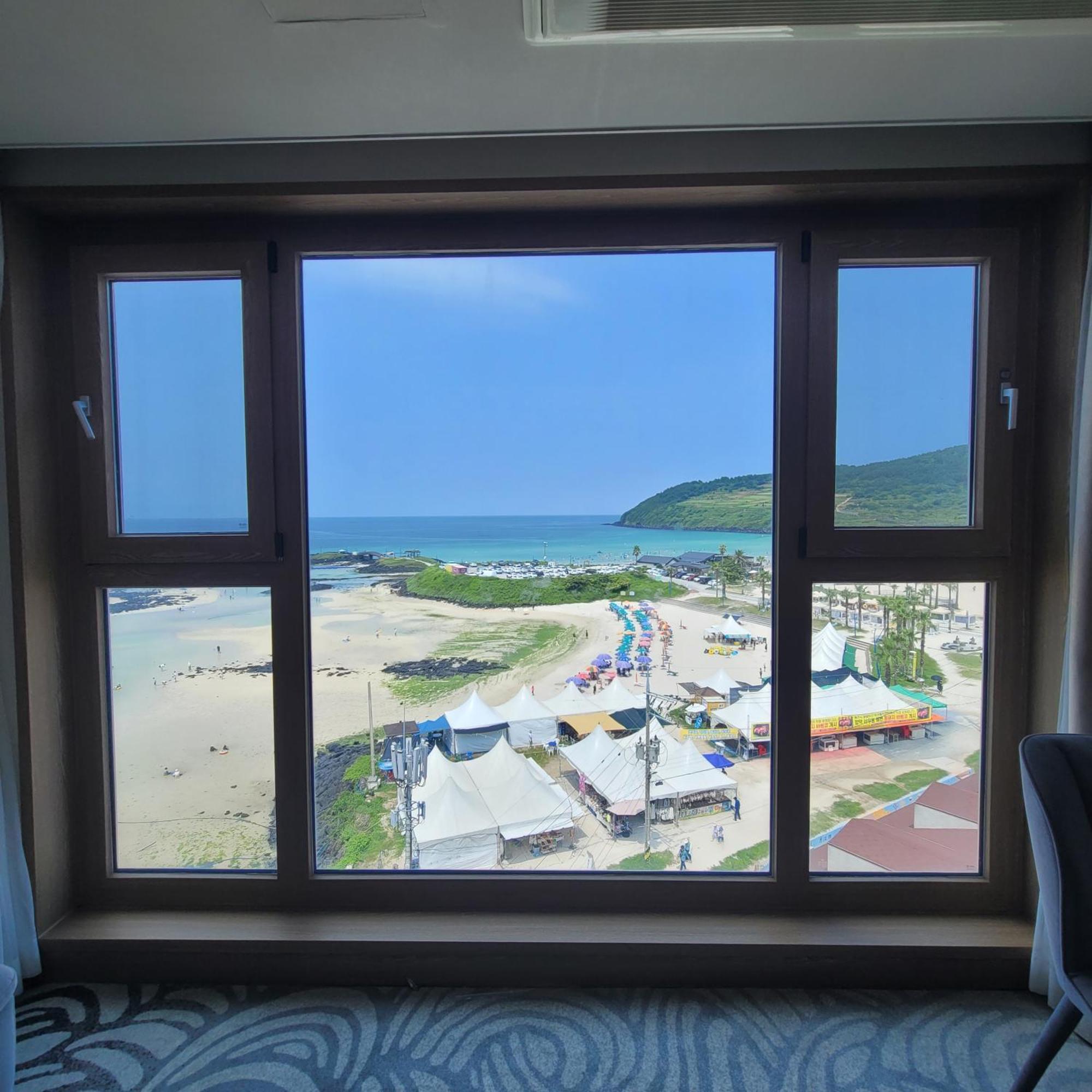 Saint Beach Hotel Jeju Exteriör bild