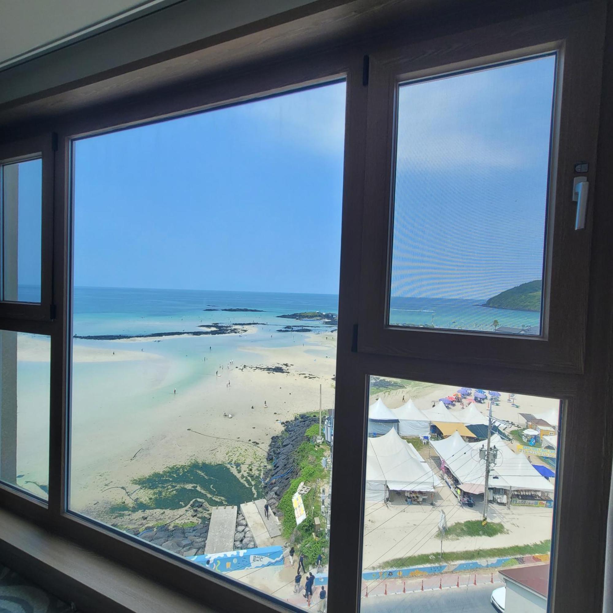 Saint Beach Hotel Jeju Exteriör bild
