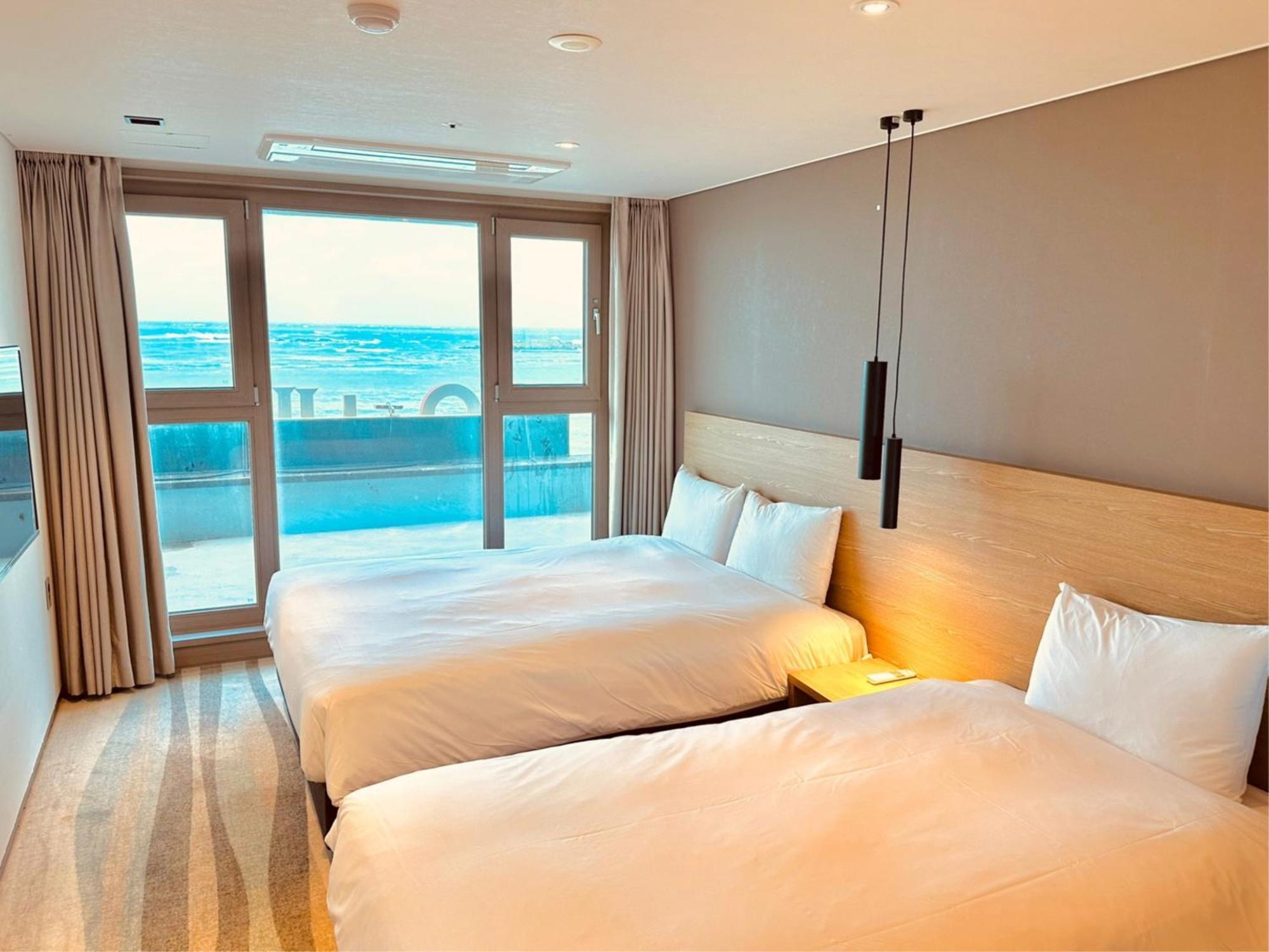 Saint Beach Hotel Jeju Exteriör bild